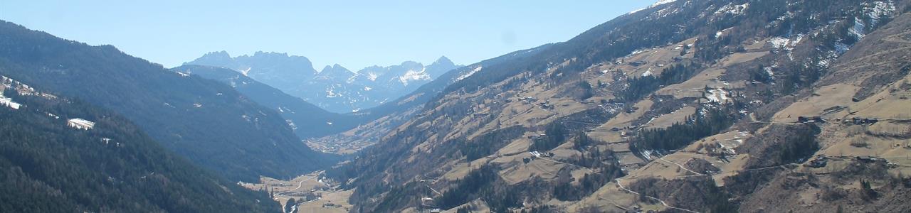 Frühling - Blick Dolomiten